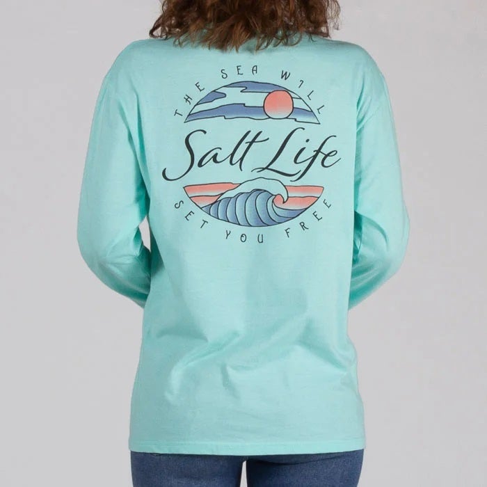Model wearing Salt Life Tranquil Tides LS Ladies Tee SLJ10596 Aruba Blue Back